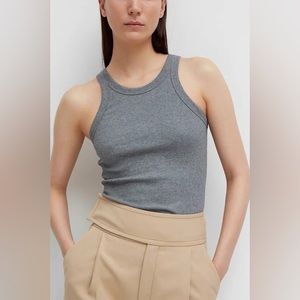Toteme vest